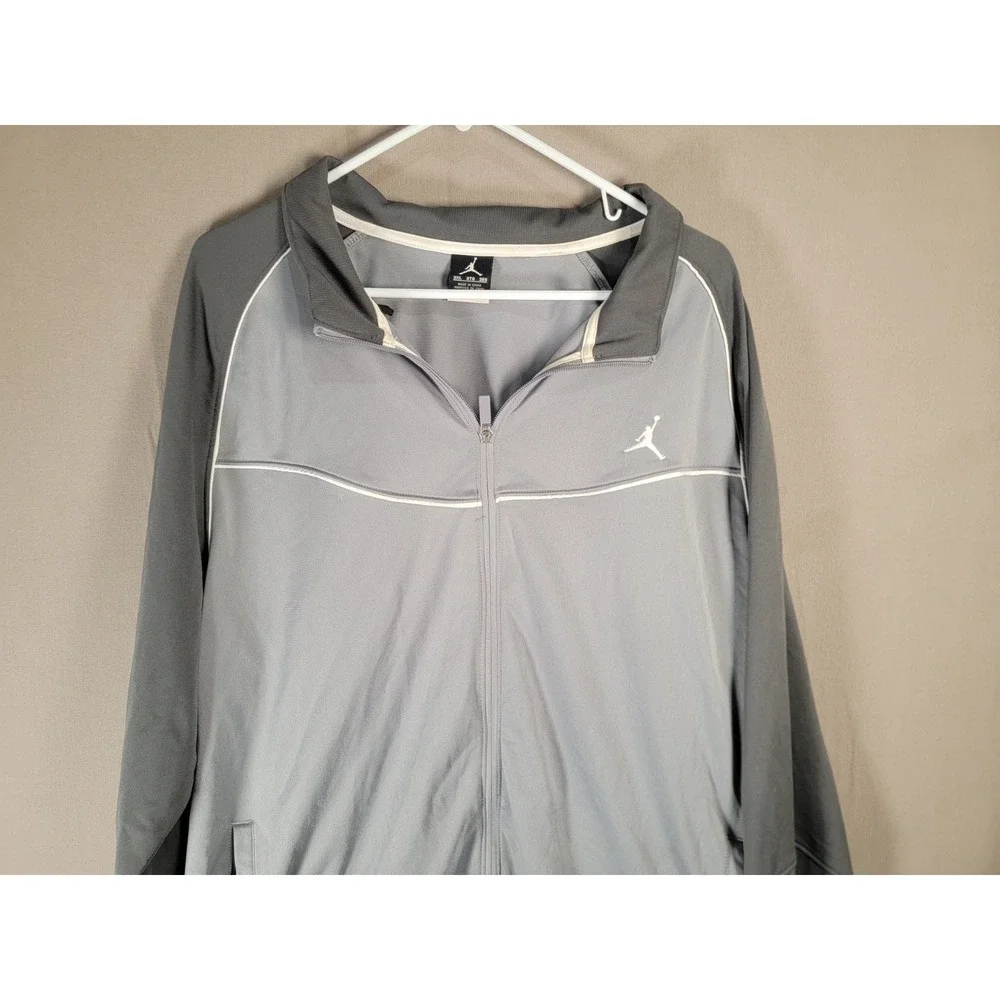 Jordan men authentic